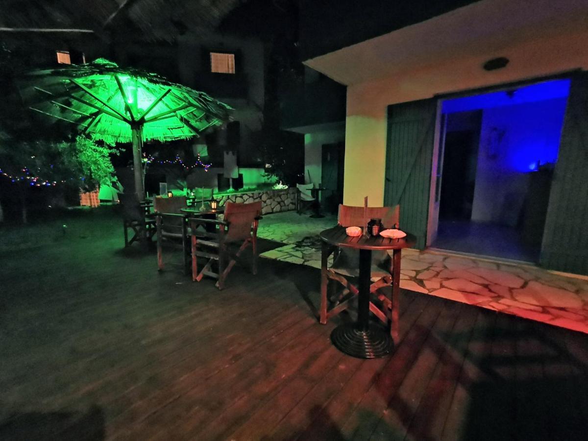 Áyios Nikítas Iris Studios מראה חיצוני תמונה