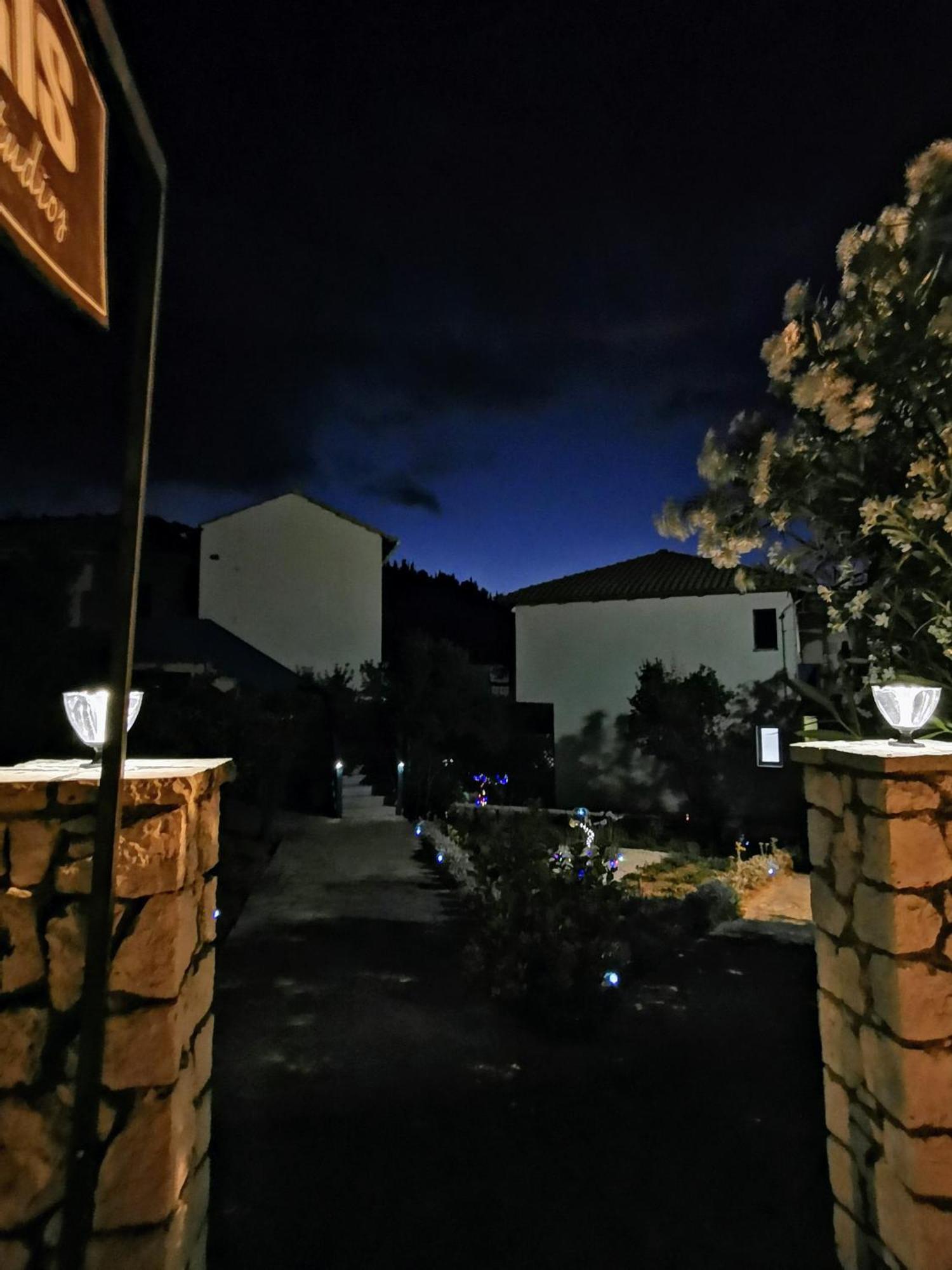 Áyios Nikítas Iris Studios מראה חיצוני תמונה